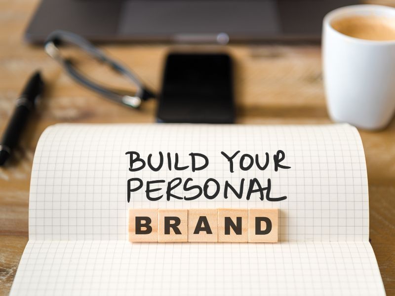 Jak budować markę osobistą w mediach społecznościowych?