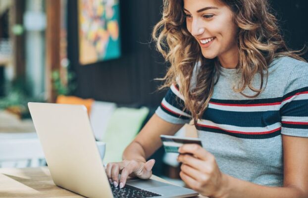 Rekomendacje i opinie w Internecie – dlaczego są ważniejsze niż niejedna reklama?