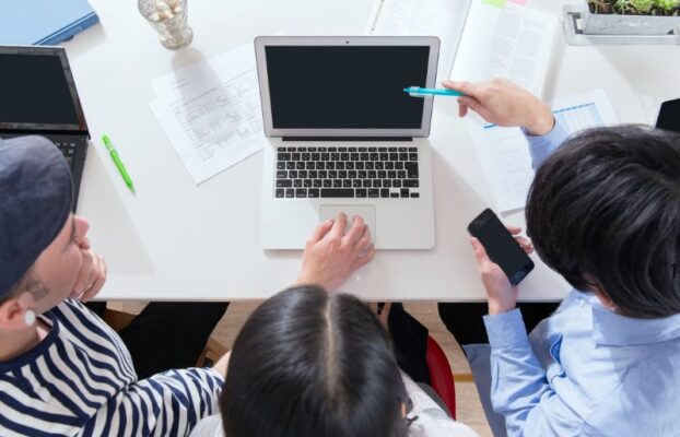 Jak połączyć marketing szeptany z kampaniami na LinkedIn, aby zwiększyć sprzedaż?